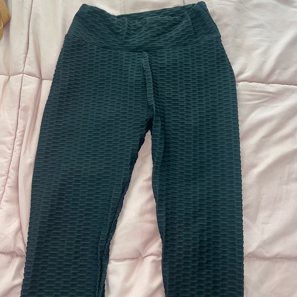 Butt scrunch leggings